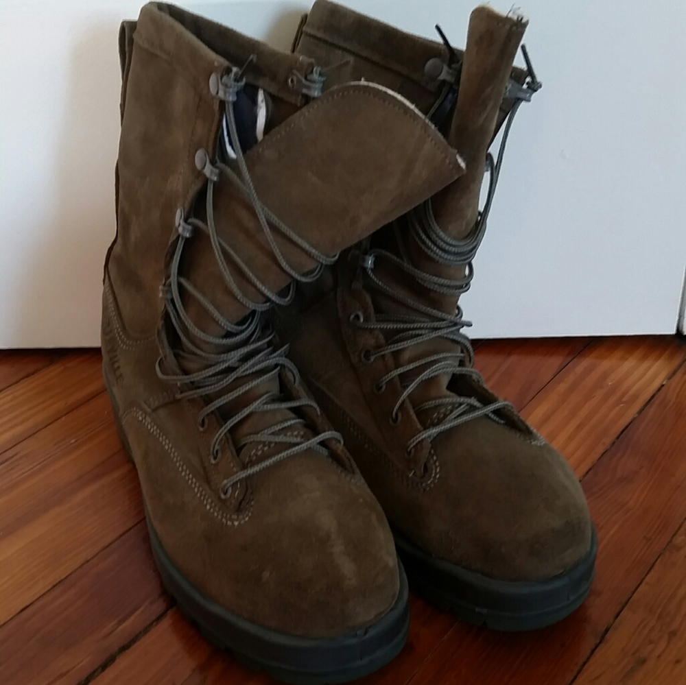 NWOT Belleville military tactical steel toe boots